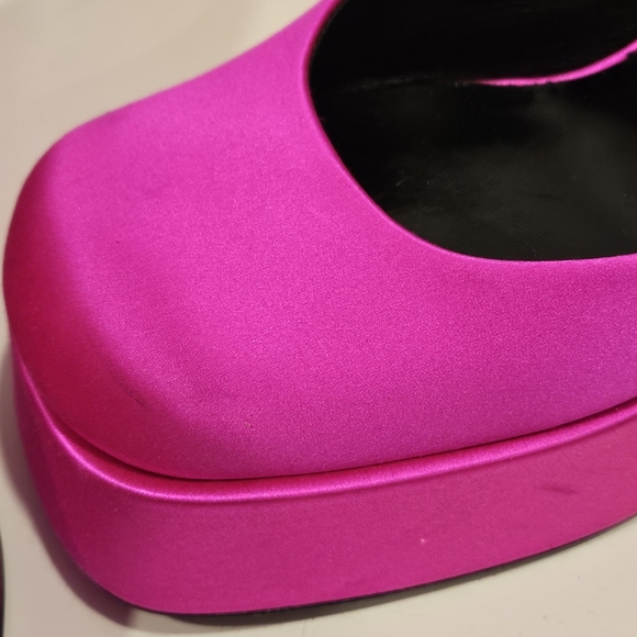Versace Pink Platform Heels Authentic and New - Picture 7 of 13